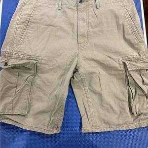 Levi’s Men's Tan Cargo Shorts